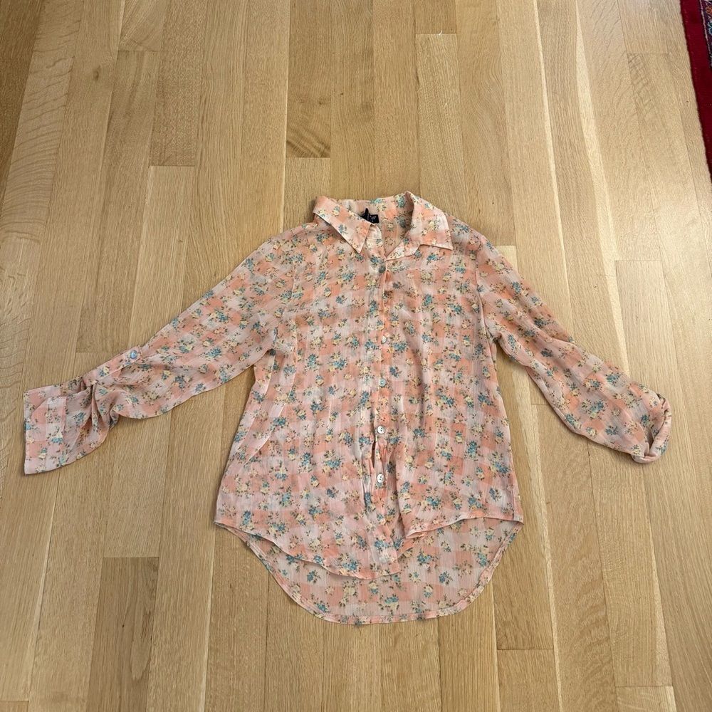 About A Girl Peach and Blue Floral Top